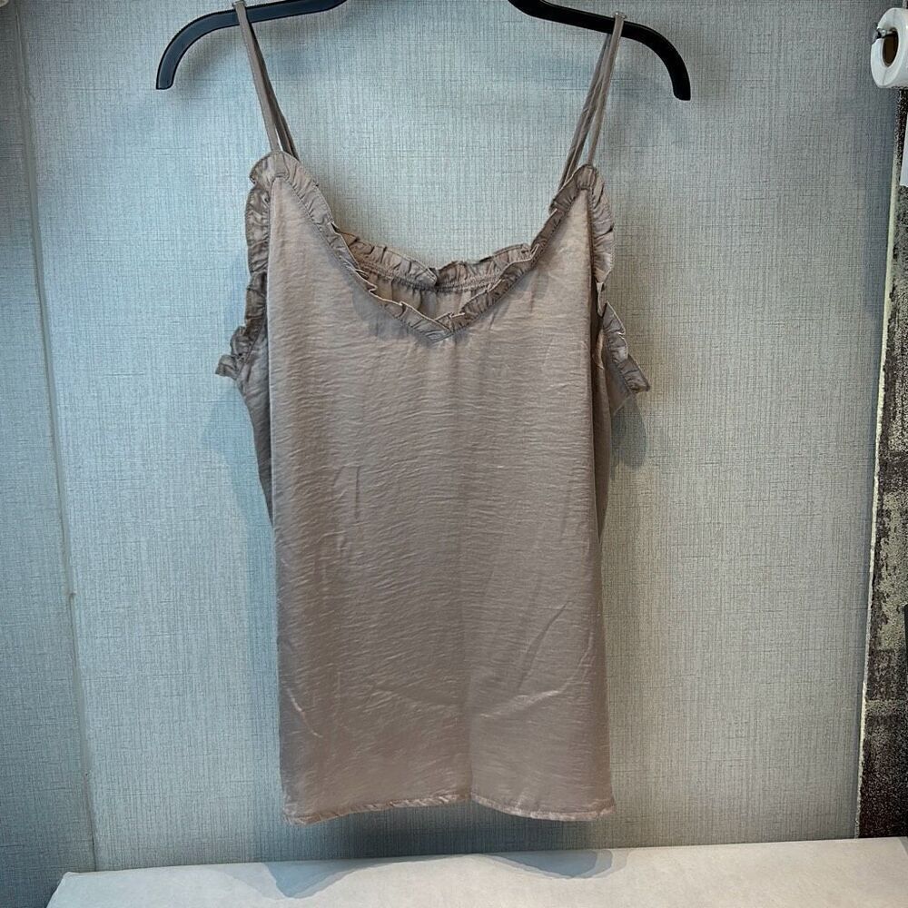 NEW Womens Fashion Tank Cami Top Sz 2XL Neutral Lt Brown Adjustable Straps Ruffl